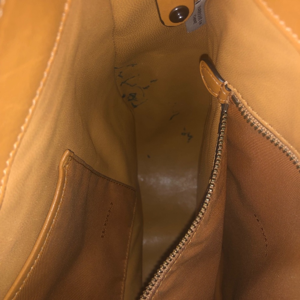 Beautiful Authentic Coach Shoulder Bag - Picture 6 of 7